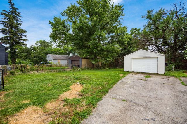 1097 Loretta Avenue, Columbus, OH 43211