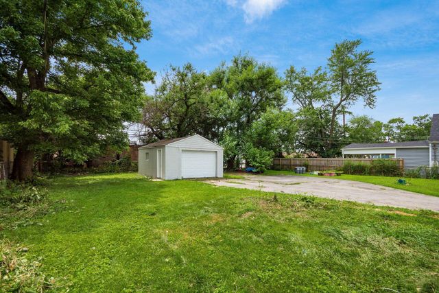 1097 Loretta Avenue, Columbus, OH 43211