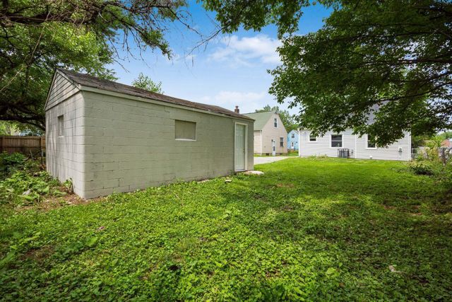 1097 Loretta Avenue, Columbus, OH 43211