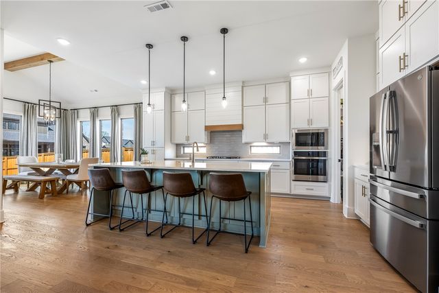 8805 W Milky Way, Bentonville, AR 72713