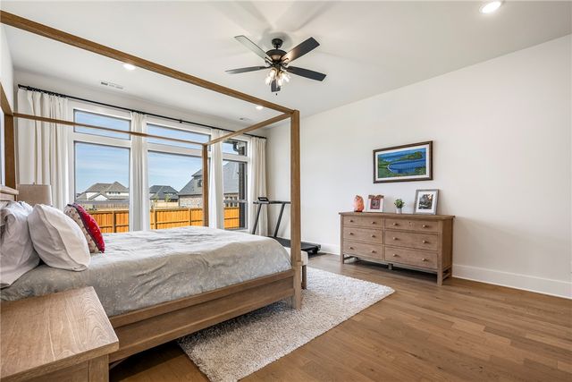 8805 W Milky Way, Bentonville, AR 72713