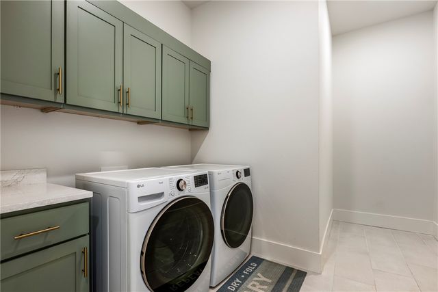 8805 W Milky Way, Bentonville, AR 72713