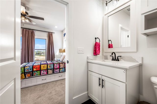 8805 W Milky Way, Bentonville, AR 72713