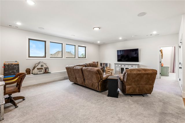 8805 W Milky Way, Bentonville, AR 72713