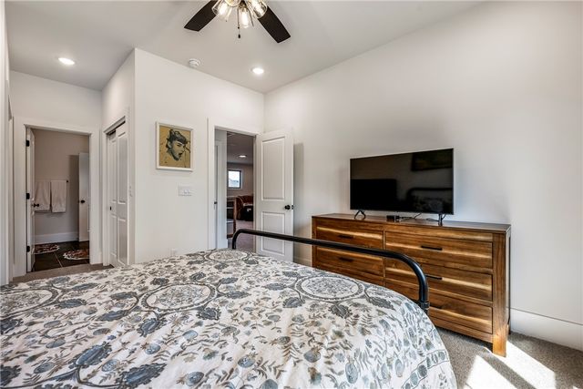 8805 W Milky Way, Bentonville, AR 72713