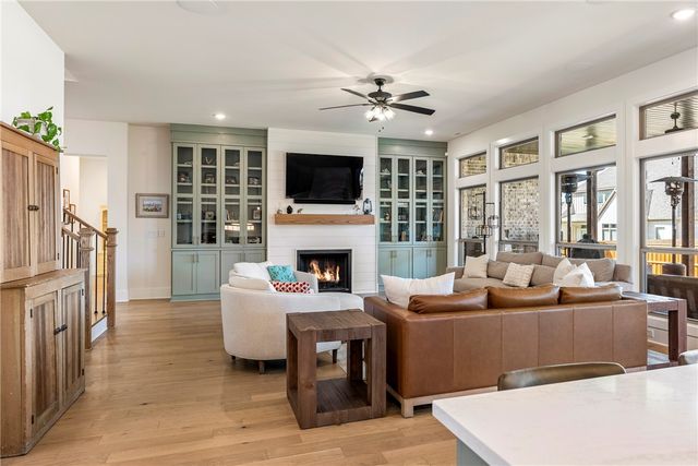 8805 W Milky Way, Bentonville, AR 72713