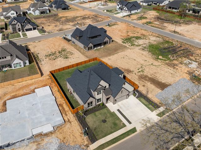8805 W Milky Way, Bentonville, AR 72713