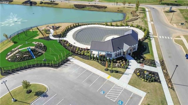 8805 W Milky Way, Bentonville, AR 72713