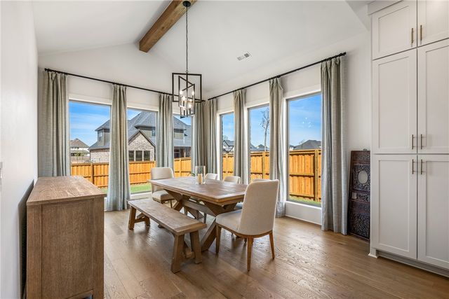 8805 W Milky Way, Bentonville, AR 72713