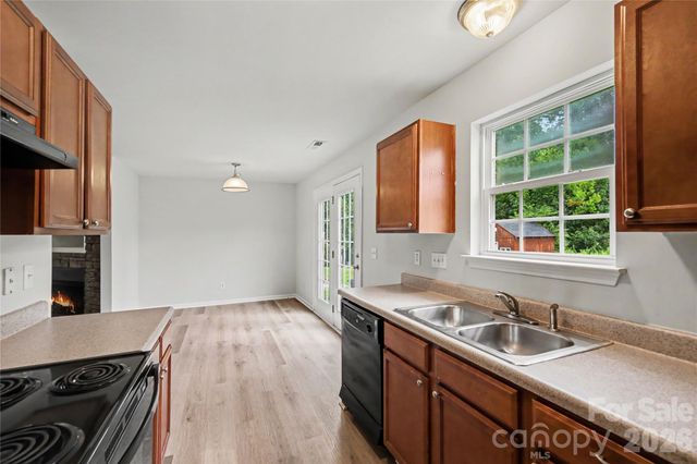 5626 Graypark Drive, Charlotte, NC 28269