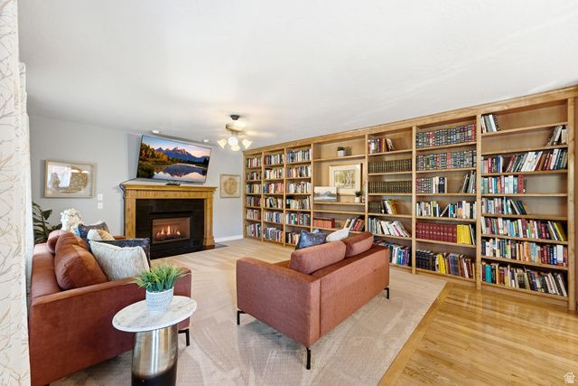 7126 S GRIFFITHS PL, Cottonwood Heights, UT 84121