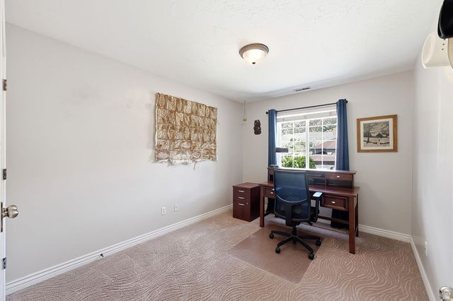 7126 S GRIFFITHS PL, Cottonwood Heights, UT 84121
