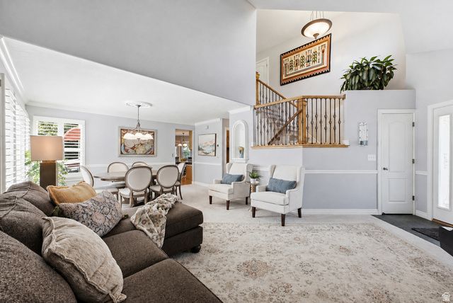 7126 S GRIFFITHS PL, Cottonwood Heights, UT 84121