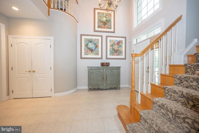 406 MERION HILL LN, Conshohocken, PA 19428