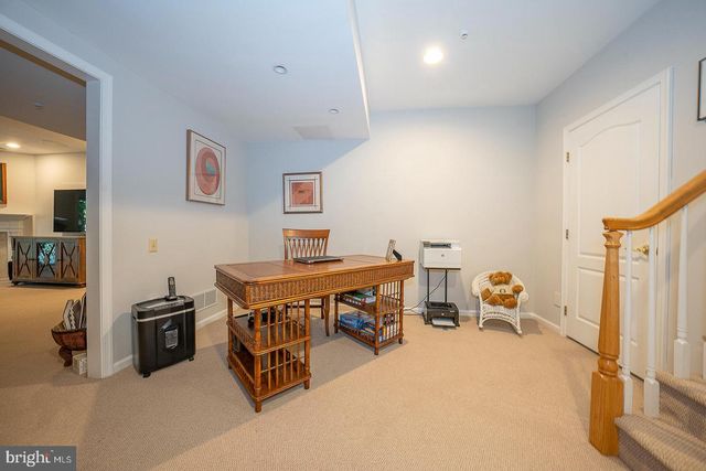 406 MERION HILL LN, Conshohocken, PA 19428