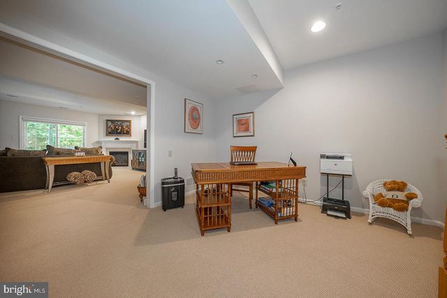 406 MERION HILL LN, Conshohocken, PA 19428