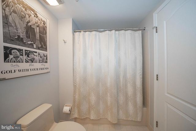 406 MERION HILL LN, Conshohocken, PA 19428