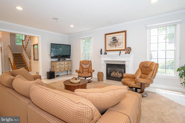 406 MERION HILL LN, Conshohocken, PA 19428