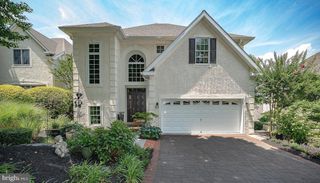 406 MERION HILL LN, Conshohocken, PA 19428