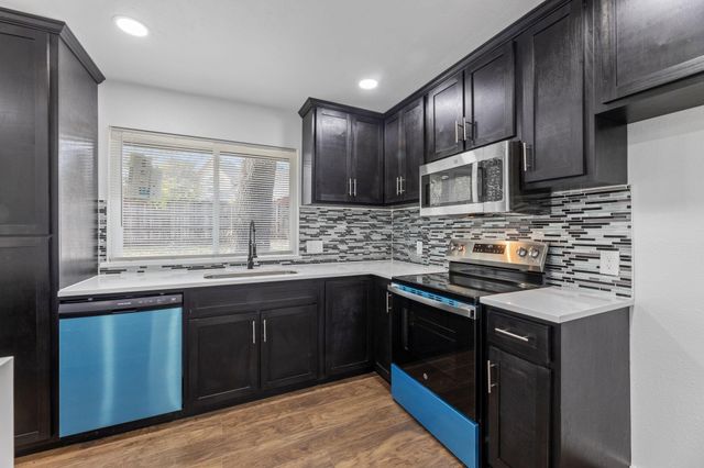 2506 Holt Road, Arlington, TX 76006