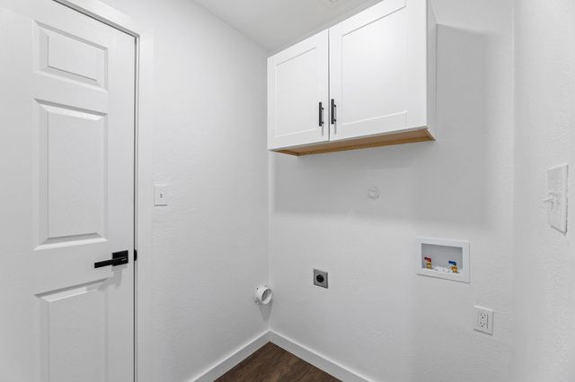 2506 Holt Road, Arlington, TX 76006