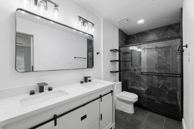 2506 Holt Road, Arlington, TX 76006