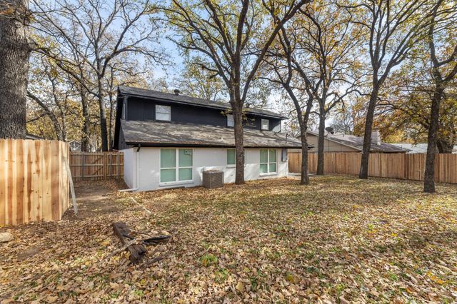 2506 Holt Road, Arlington, TX 76006