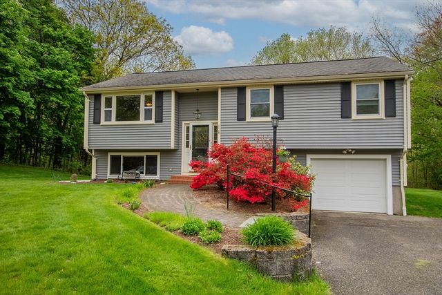 108 Bayberry Road, North Attleboro, MA 02760