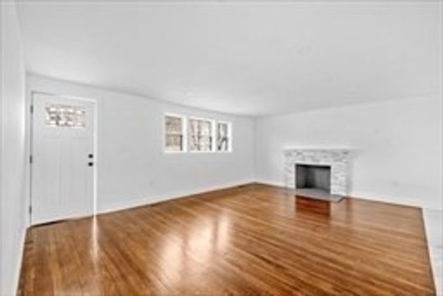 115 Bunker Hill Lane, Quincy, MA 02169