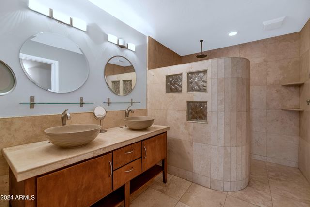 7113 E Arlington Road, Paradise Valley, AZ 85253
