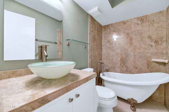 7113 E Arlington Road, Paradise Valley, AZ 85253