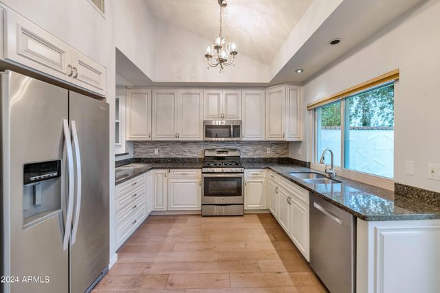 7113 E Arlington Road, Paradise Valley, AZ 85253