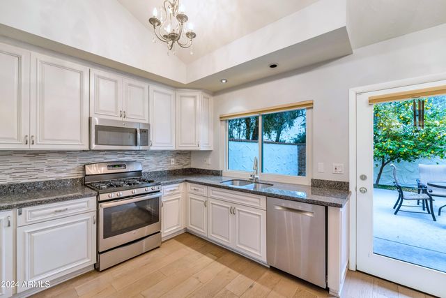 7113 E Arlington Road, Paradise Valley, AZ 85253