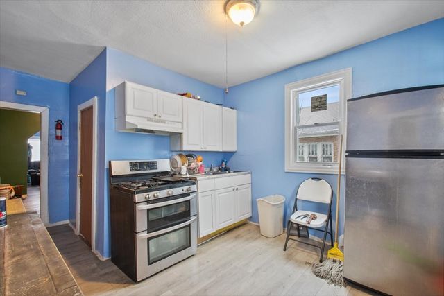 6027 S Loomis Boulevard, Chicago, IL 60636