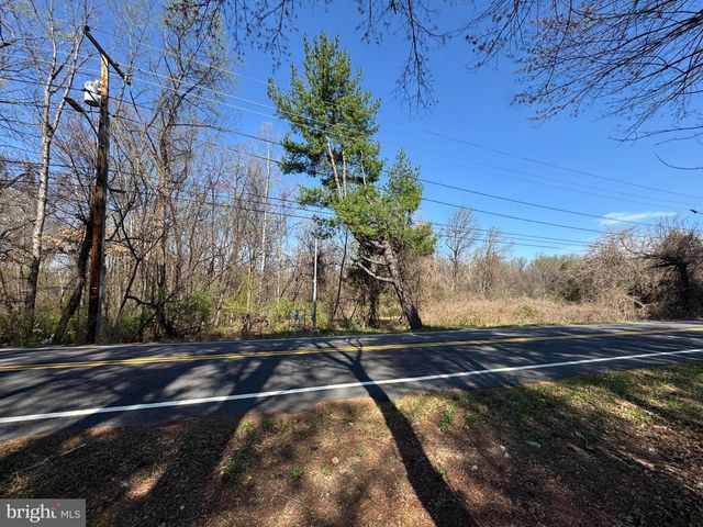 7250 RACE RD, Hanover, MD 21076