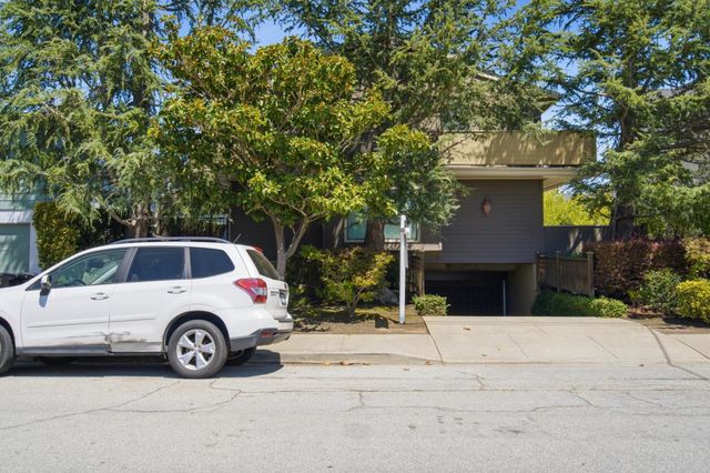 16 Lorton Avenue 3, Burlingame, CA 94010
