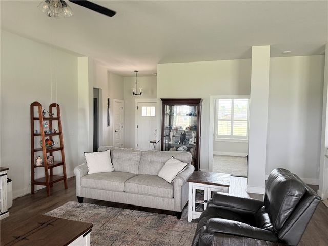2320 Dixie Drive, Blanchard, OK 73010
