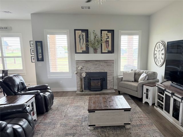 2320 Dixie Drive, Blanchard, OK 73010