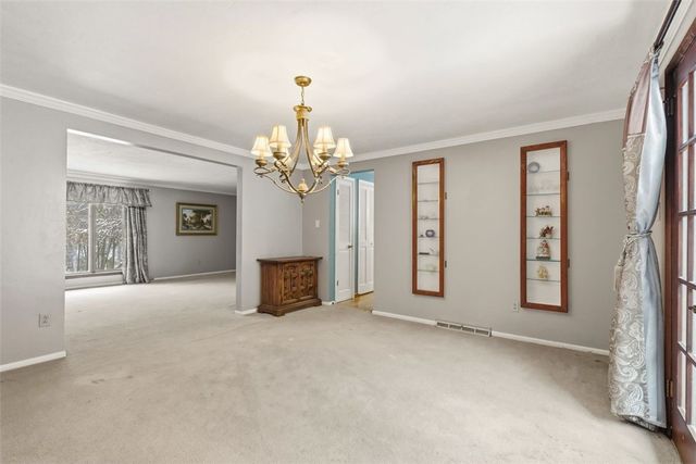 21 W Hillcrest Rd, Nottingham, PA 15330