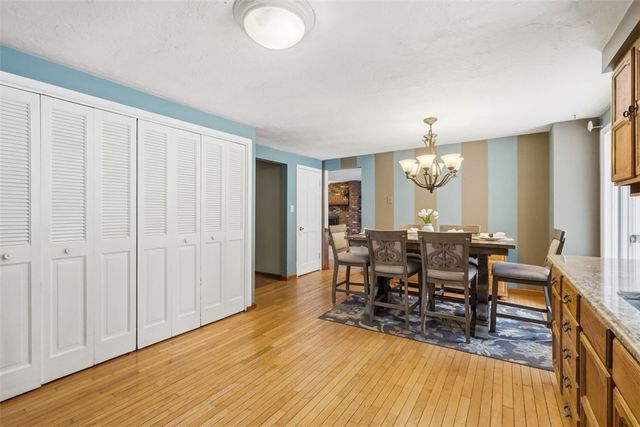 21 W Hillcrest Rd, Nottingham, PA 15330