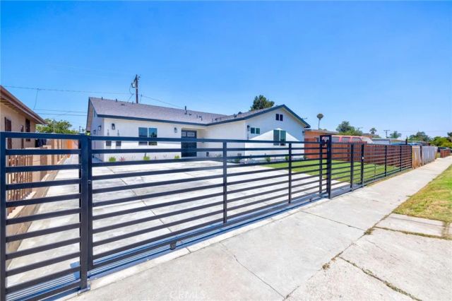 1601 W 165th Street, Compton, CA 90220