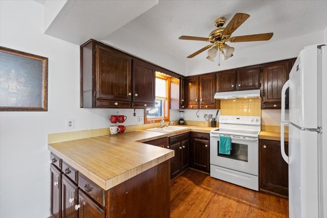 3244 SE 20th Street, Des Moines, IA 50320