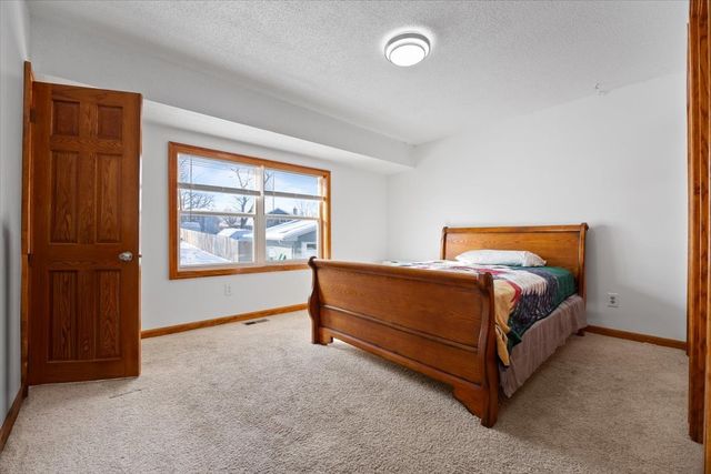 3244 SE 20th Street, Des Moines, IA 50320