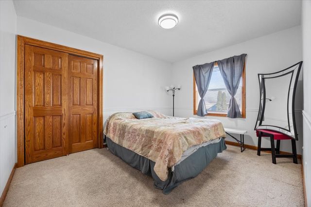 3244 SE 20th Street, Des Moines, IA 50320