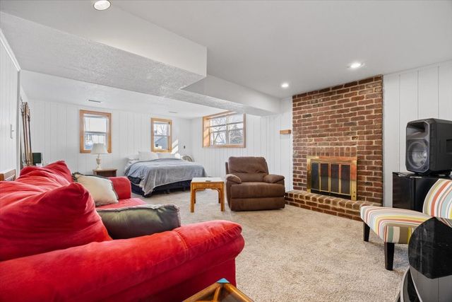 3244 SE 20th Street, Des Moines, IA 50320