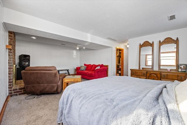 3244 SE 20th Street, Des Moines, IA 50320