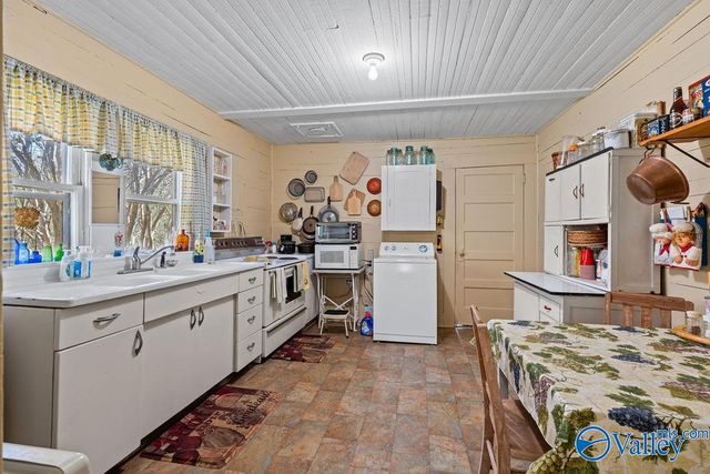 5461 State Highway 117, Mentone, AL 35984