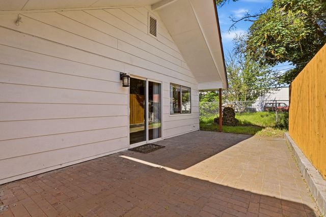 2123 E 6th Ave, Spokane, WA 99202