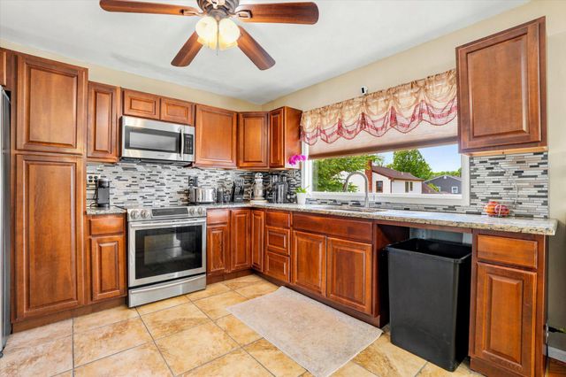 1316 BROWN AVE, Bensalem, PA 19020