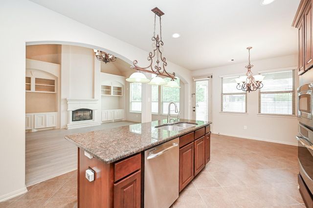 19 Sandwell Place, Spring, TX 77389